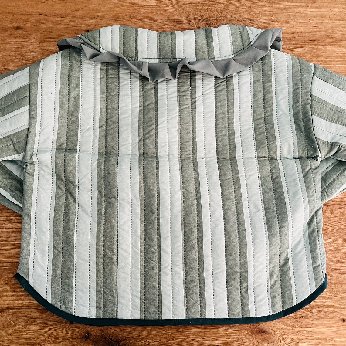 CAZADORA CUELLO VUELOS M/L  2