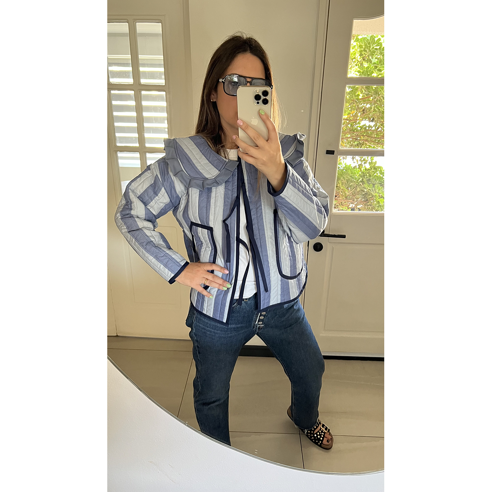 CAZADORA CUELLO VUELOS M/L