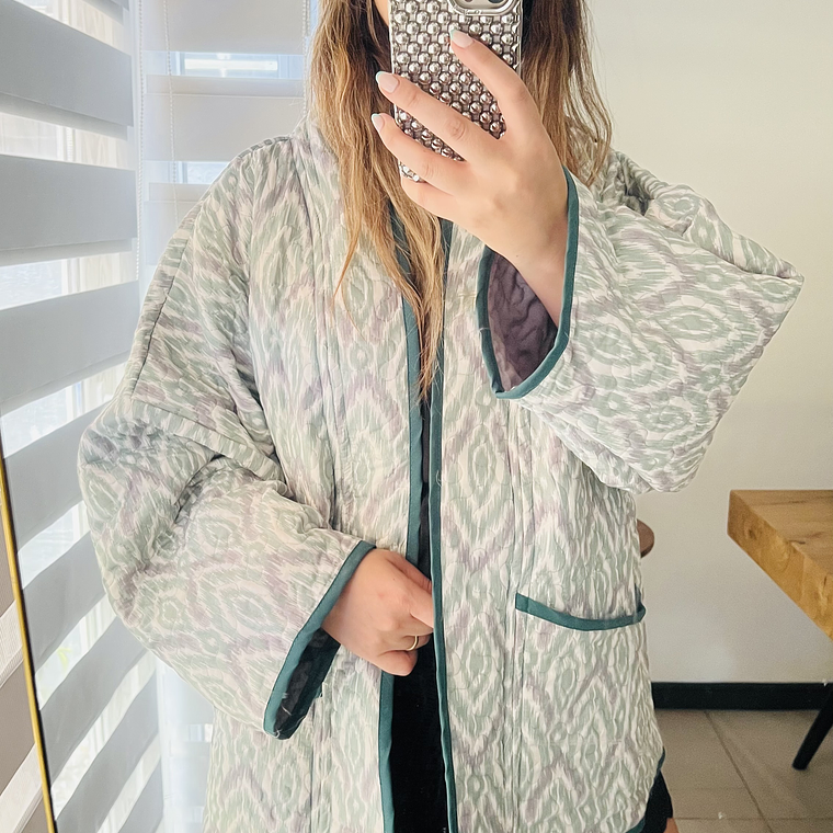 KIMONO OVERSIZED ACOLCHADO DELGADO  2
