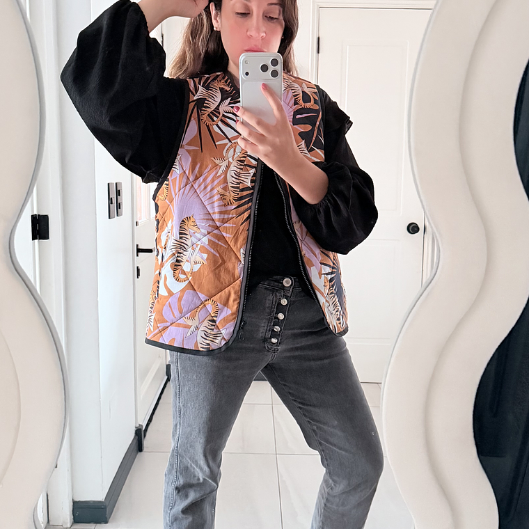 CHAQUETA SIN MANGAS  2