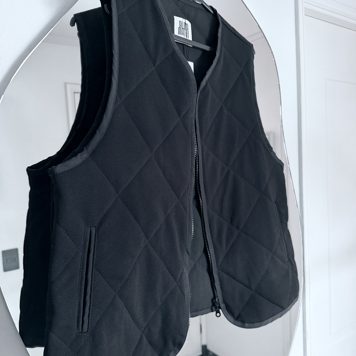 CHAQUETA SIN MANGAS  1