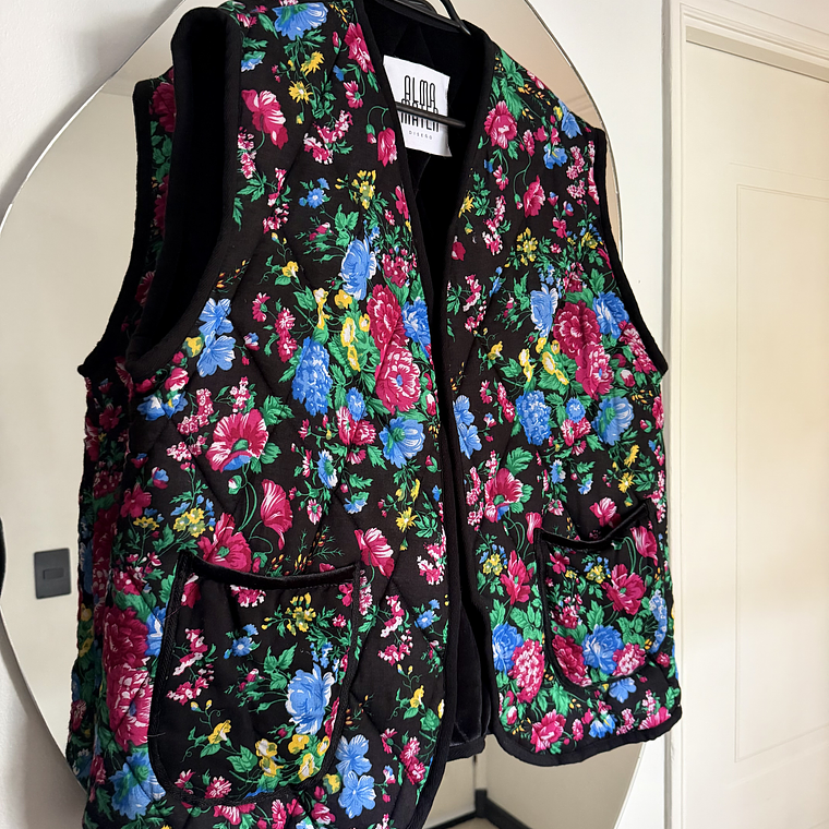 CHAQUETA SIN MANGAS  1