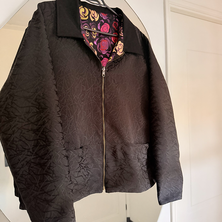 CHAQUETA REVERSIBLE UNISEX TALLA M/L  4