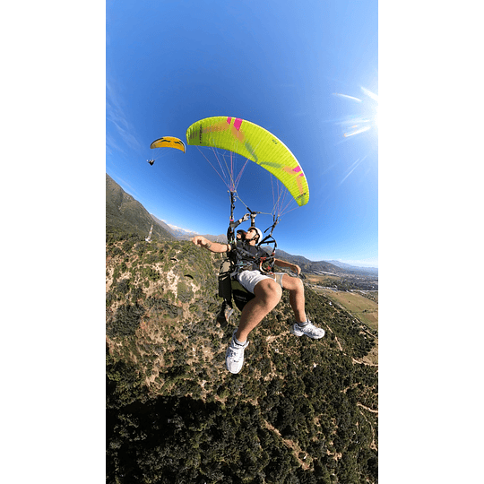 Carte Cadeau Individuel. Vol touristique en parapente  - Image 1