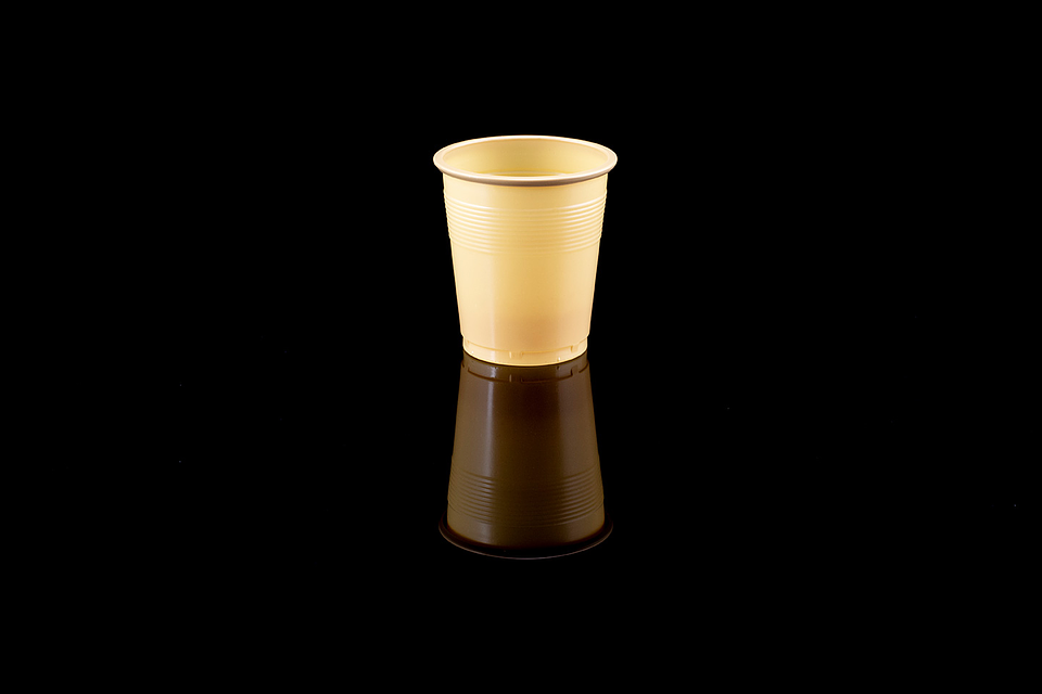 VASO PLASTICO BEIGE 200CC 1