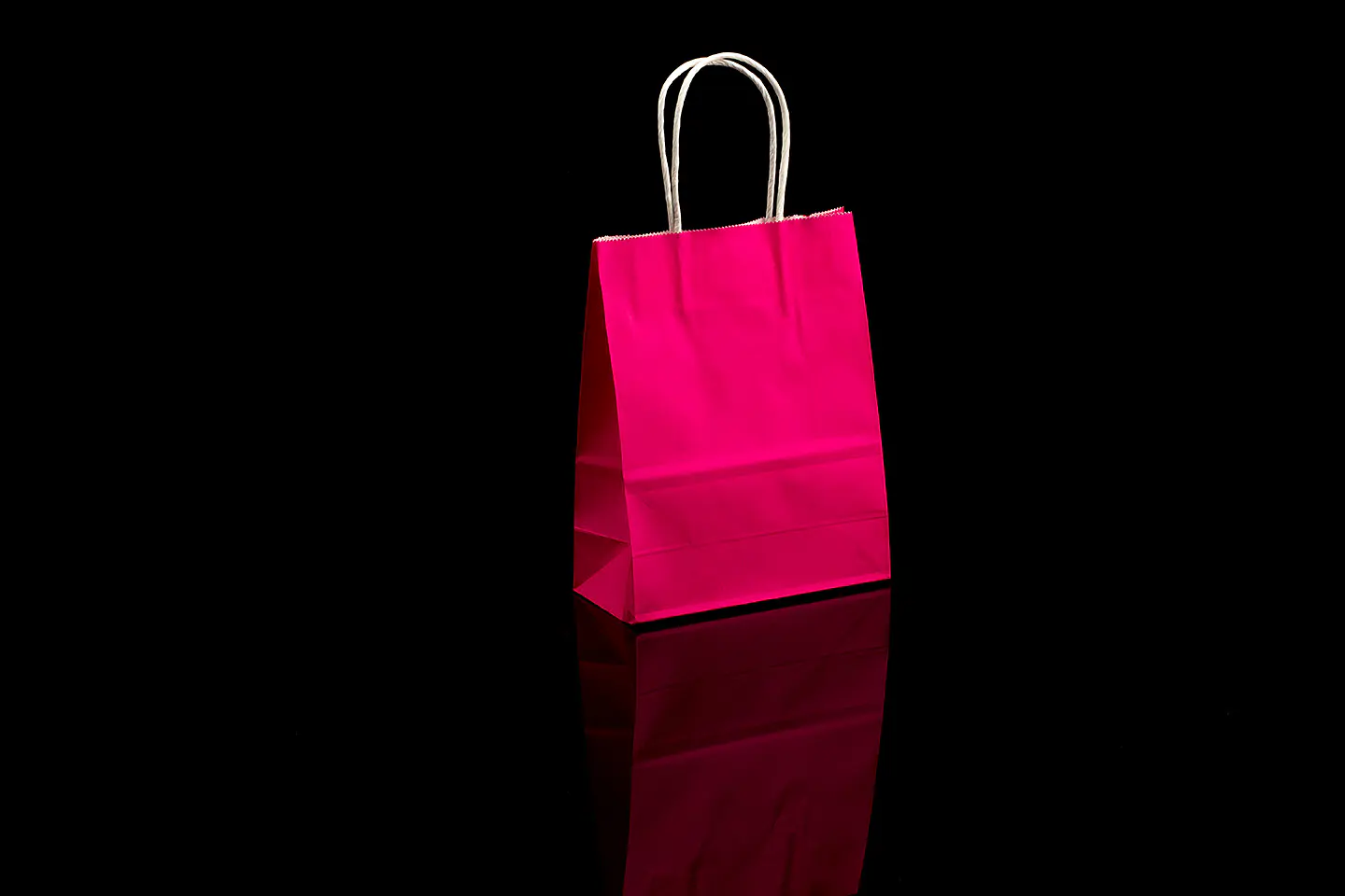BOLSA DE KRAFT FUCSIA 16X21X8 X12UN 1