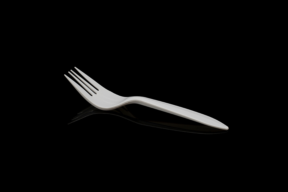 TENEDOR BLANCO ECONOMICO 1