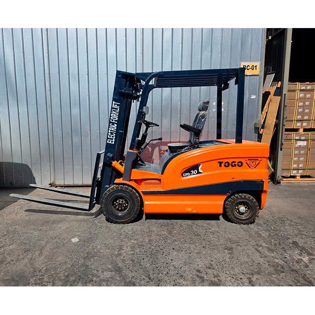 Grúa Horquilla Eléctrica 3.0 Ton Cpd30 Mástil Triple 4.5mt H1500