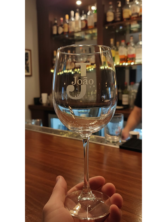 Copo de Vinho Personalizada 460ml - Gravação a Laser com Nome e Inicial 1