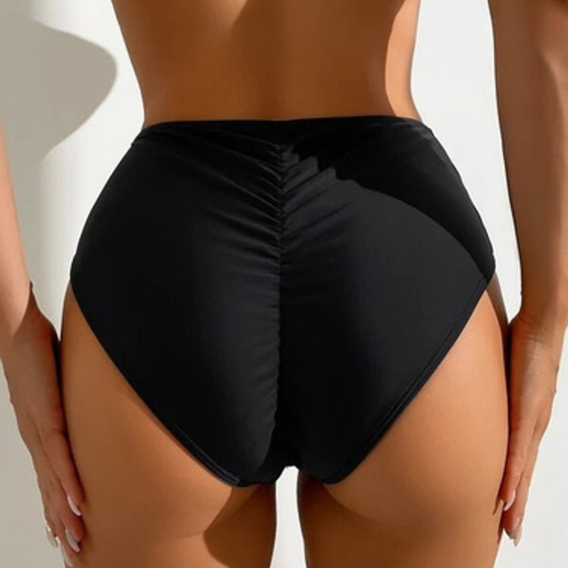 Calzon De Bikini Push Up Tiro Alto 2