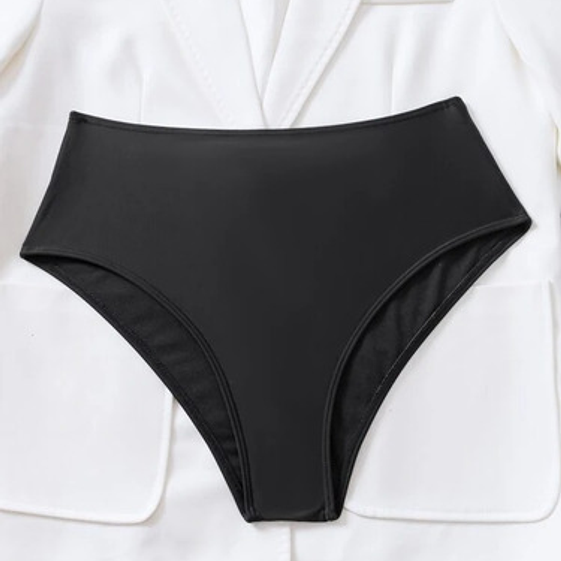 Calzon De Bikini Push Up Tiro Alto 4