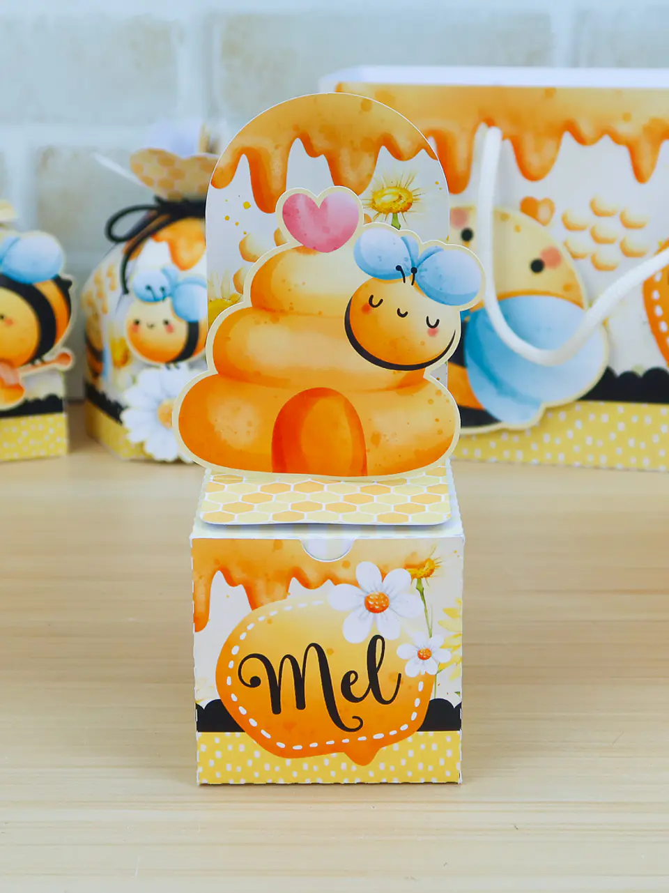 Kit Festa - Abelhinha 29