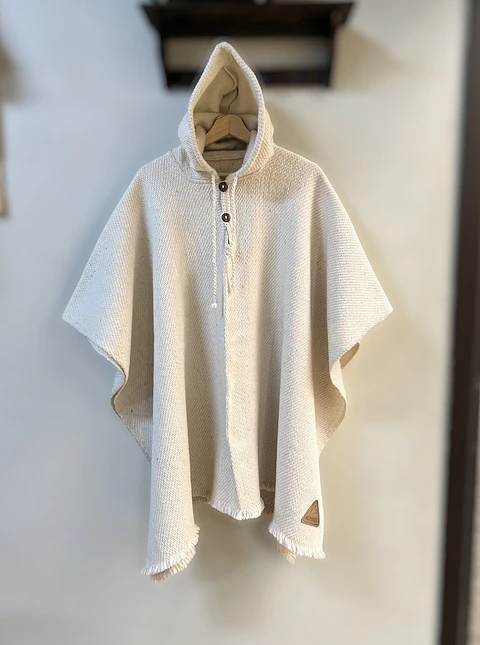 Poncho Capucha Blanco Natural