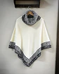 Poncho Tres Puntas Fractal Blanco - thumbnail 1