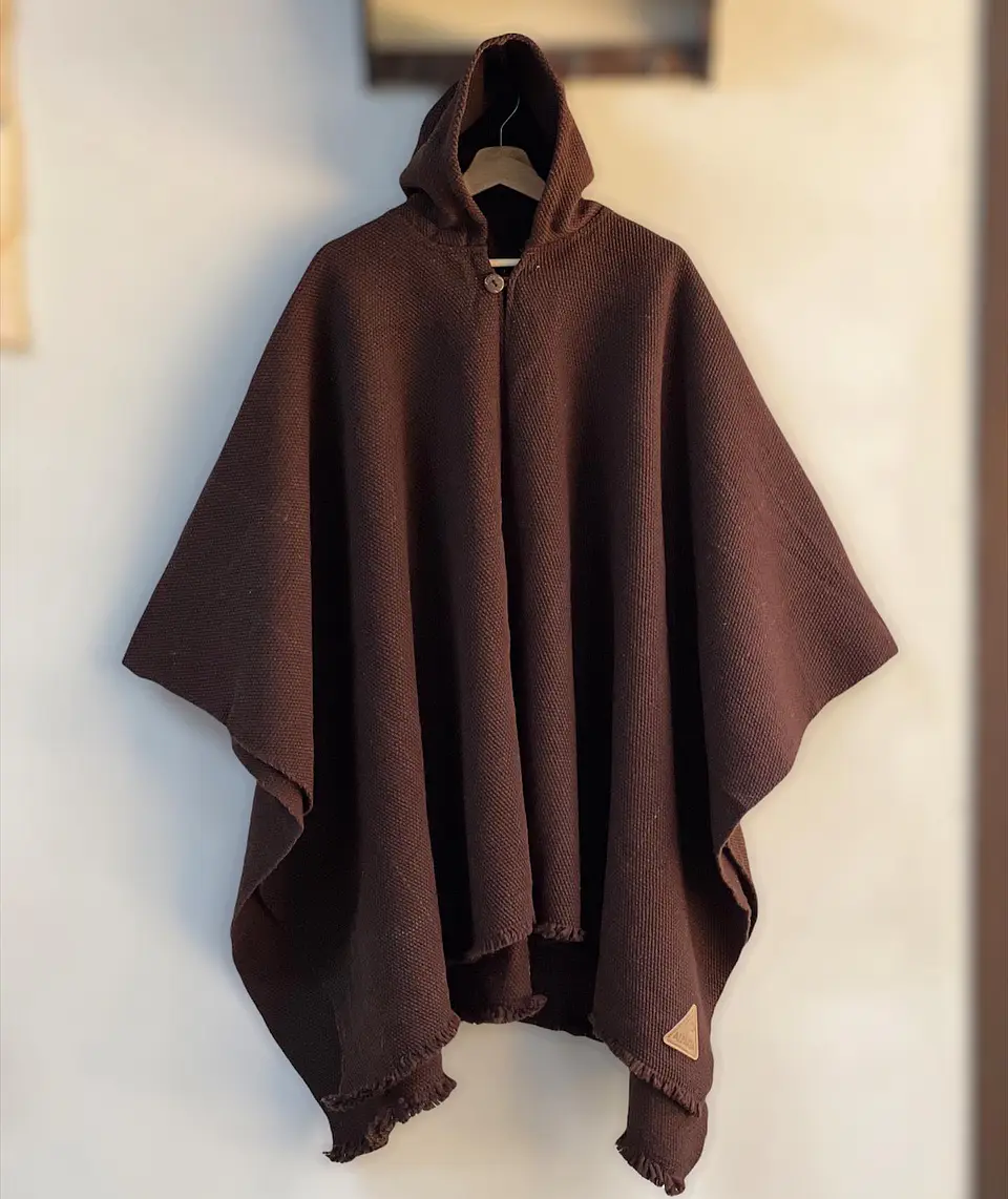 Poncho Premium Cafe Oscuro 1