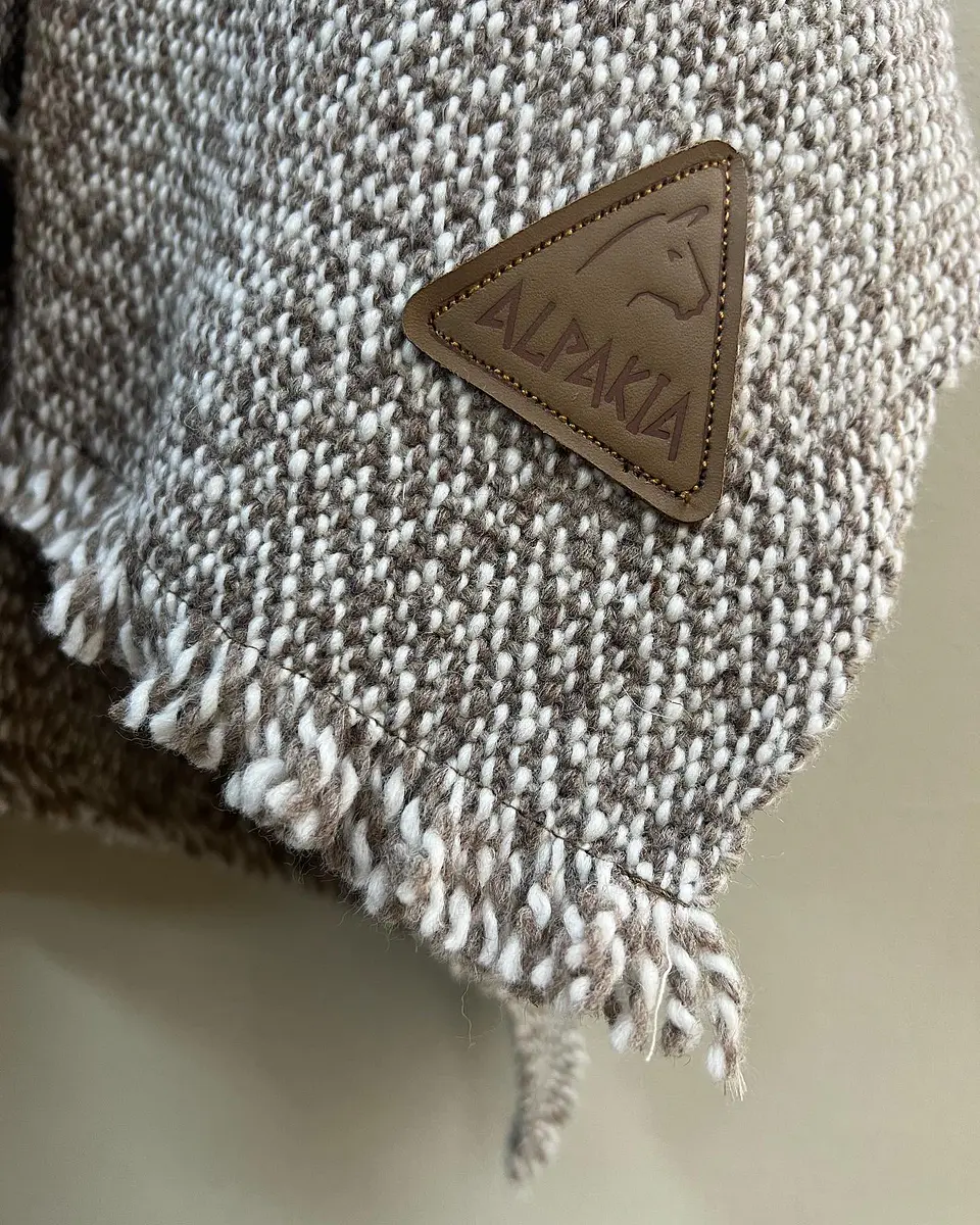 Poncho Premium Lana Torcida Avellana 3