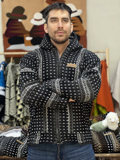 Black Alpakia Sweater