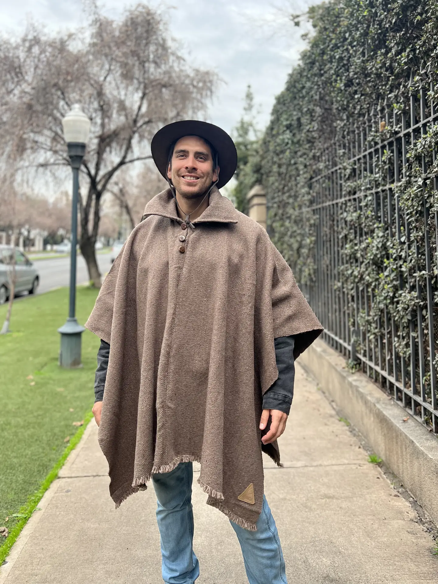 Poncho Premium Castilla Café  1