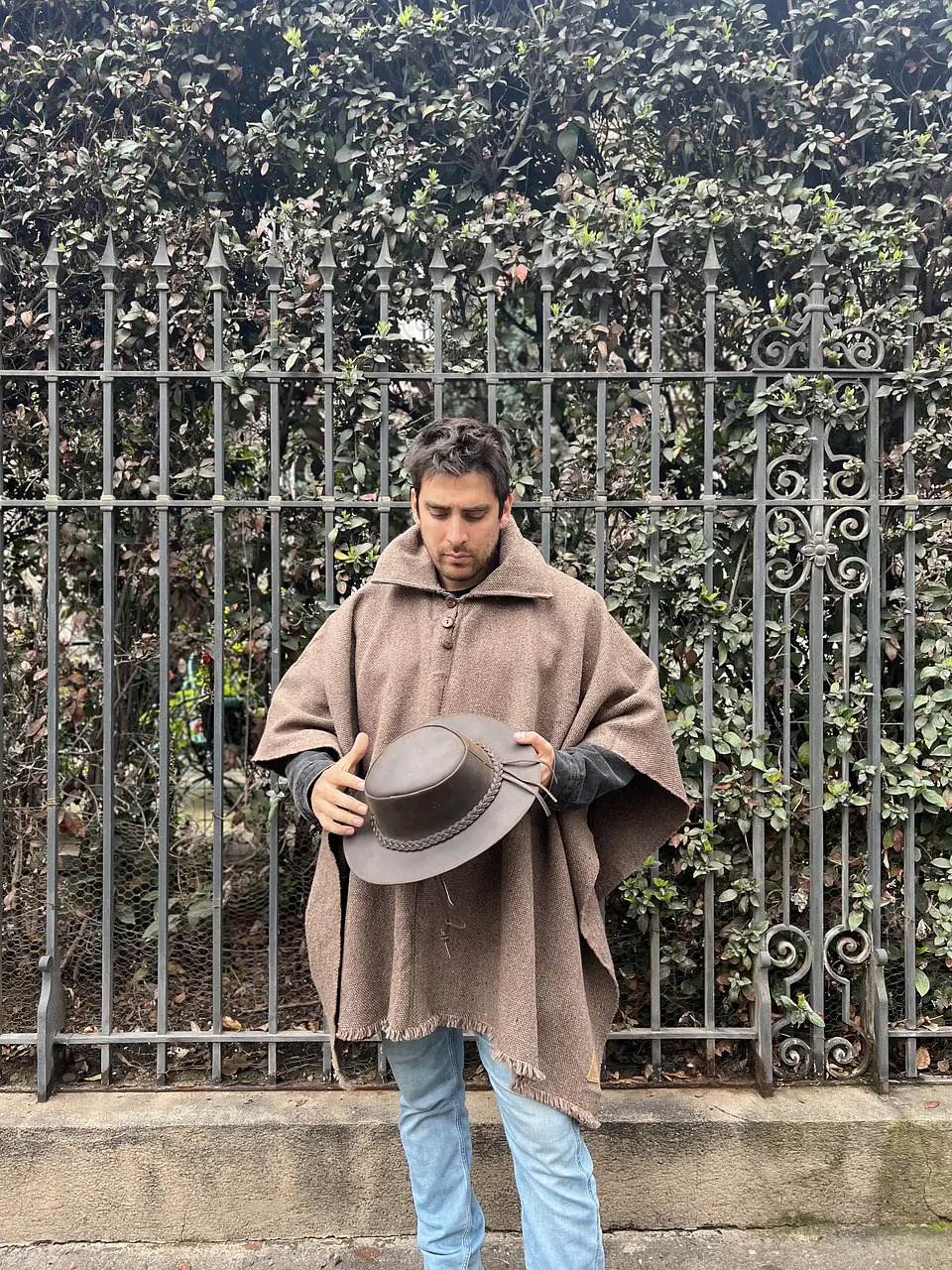 Poncho Premium Castilla Café  2