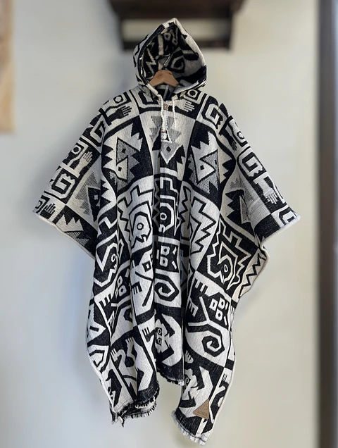Poncho Telar Nazca