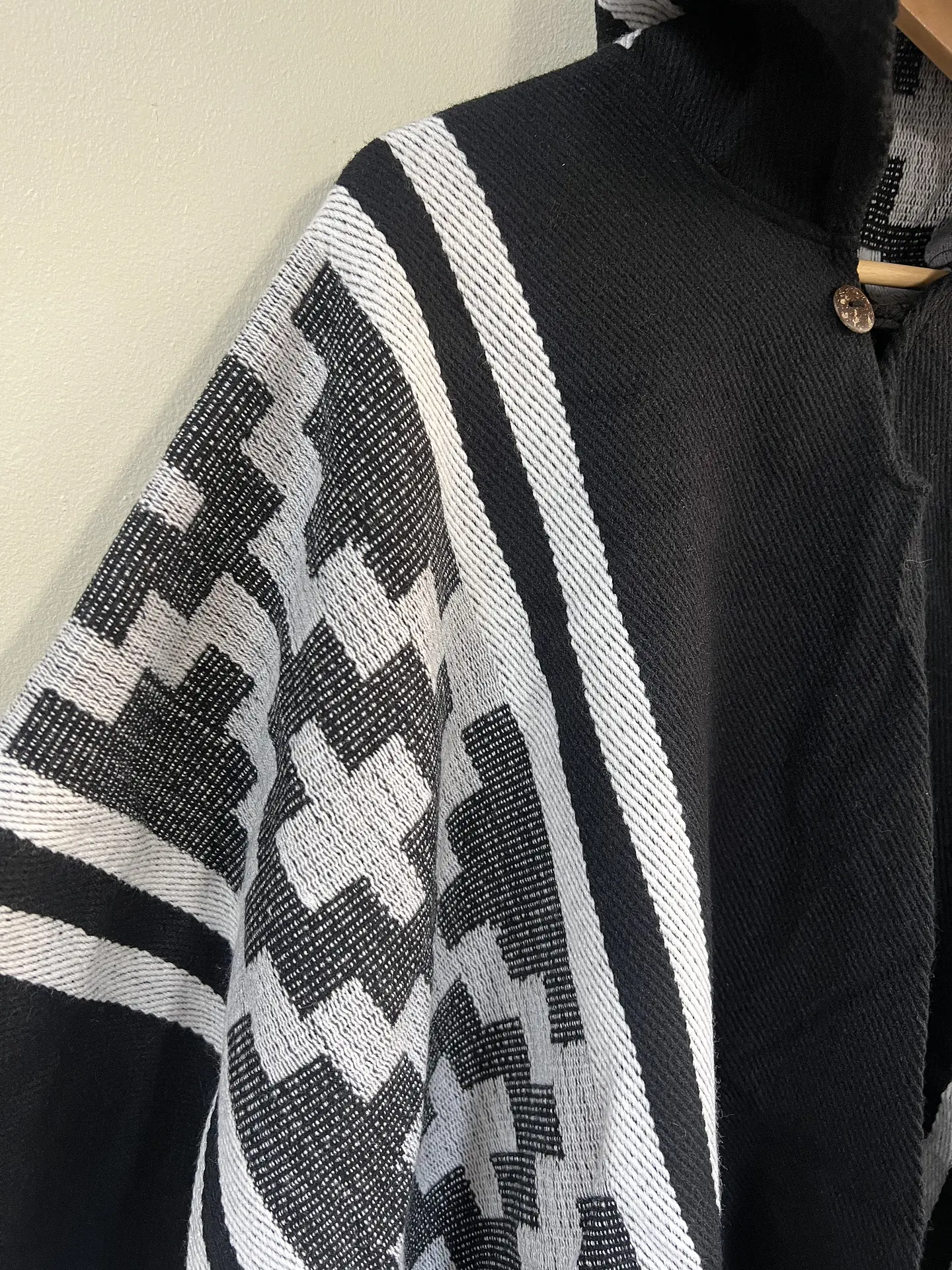 Poncho Araucano Negro 2