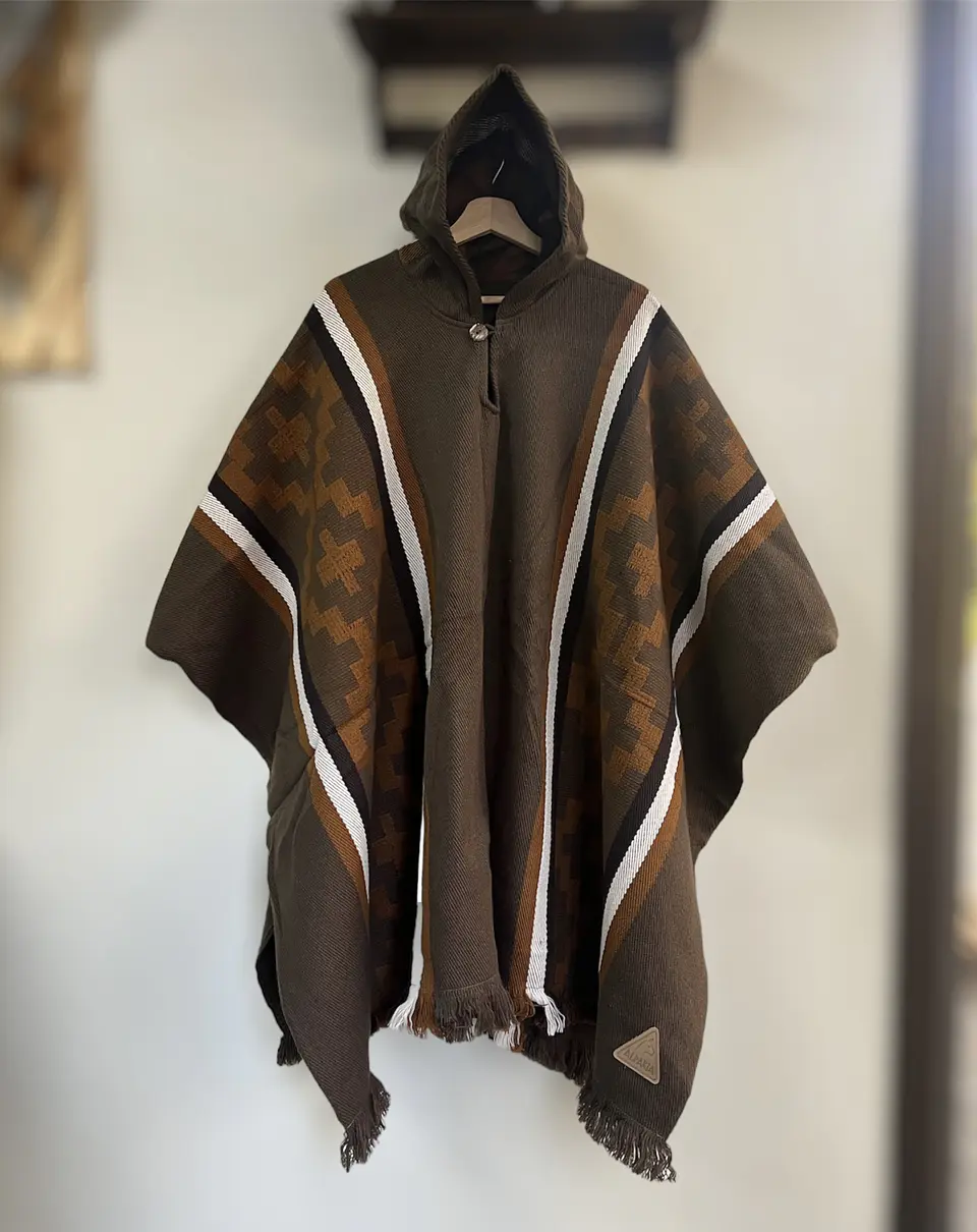 Poncho Araucano Cafe Oscuro 1