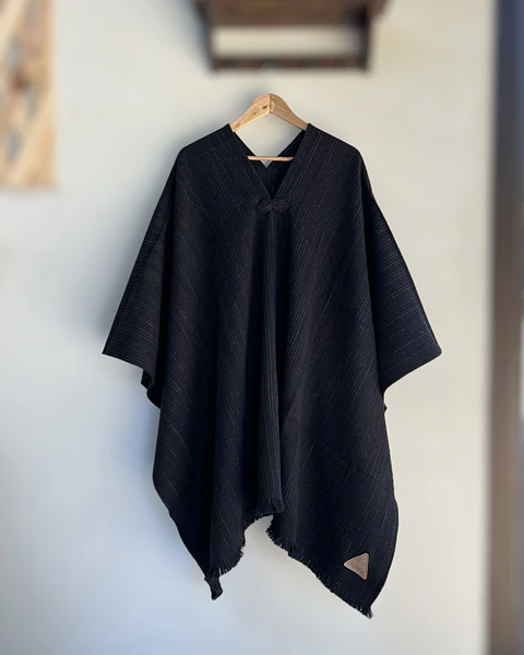 Poncho Exclusivo Tradicional Negro