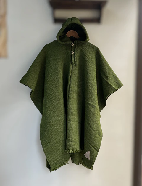 Poncho Capucha Verde Oscuro 