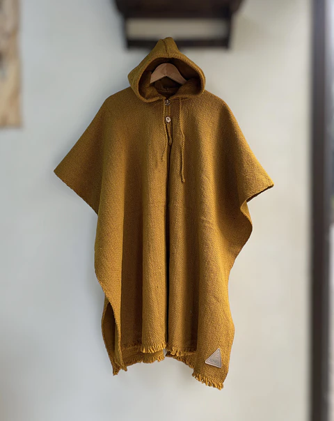 Poncho Clásico Curcuma