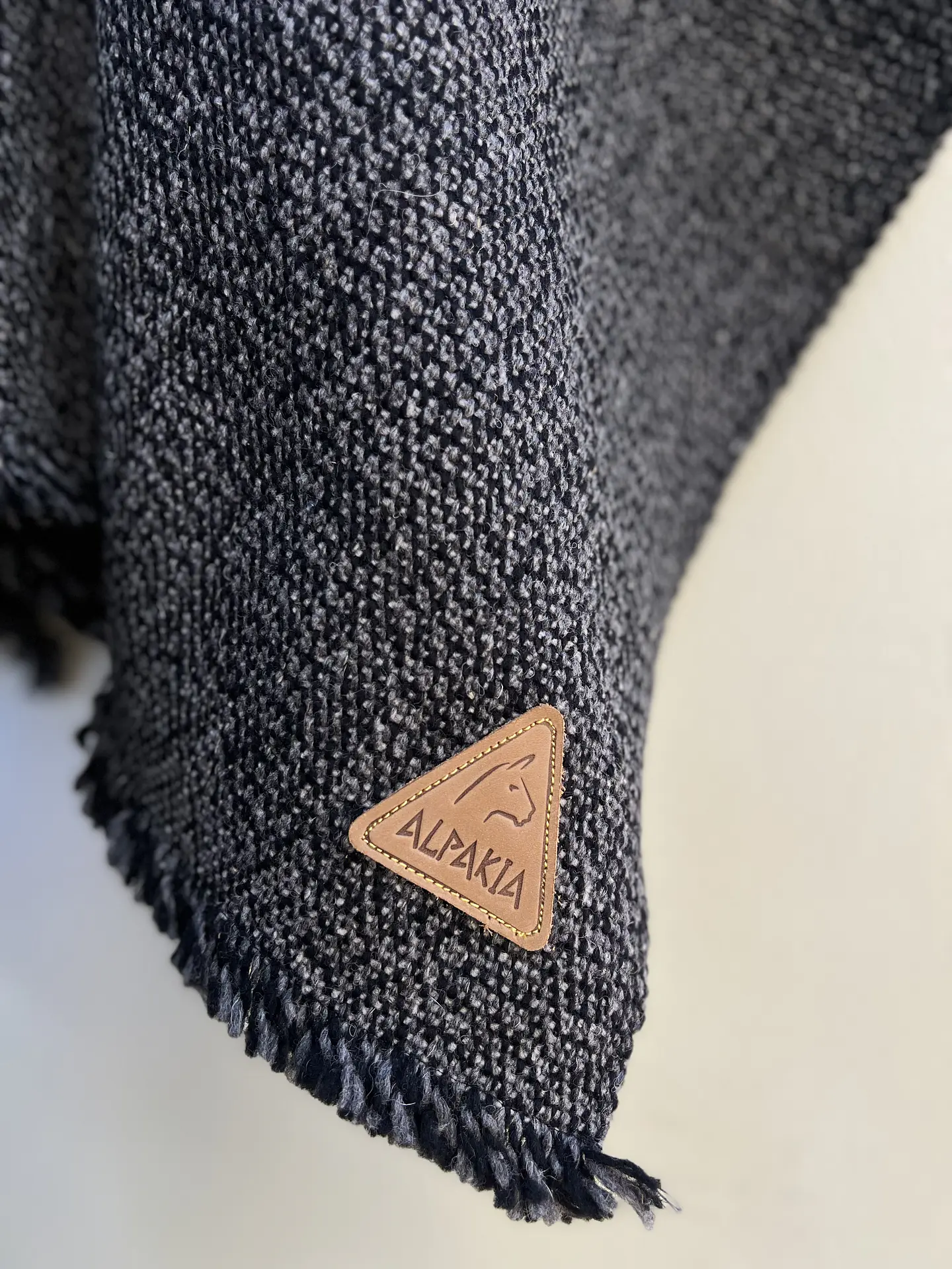 Poncho Premium Tradicional Tourbillon 3
