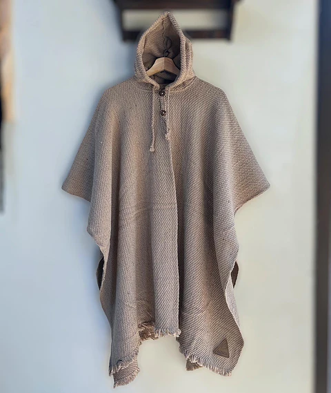 Poncho Capucha Beige