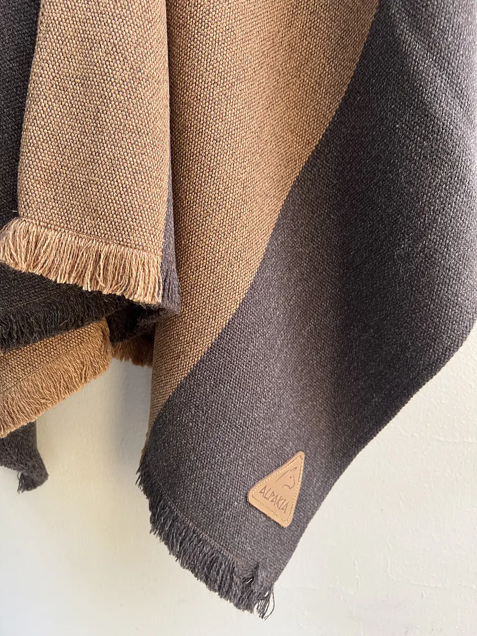Poncho Exclusivo Rayas Marrón  Tradicional 3