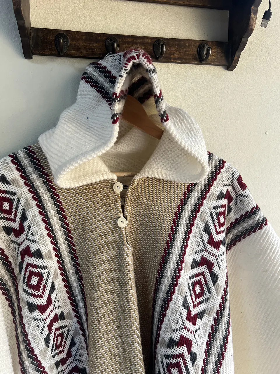 Poncho Coqueado Beige 2