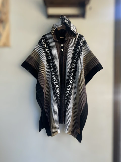 Poncho Coqueado Rayas