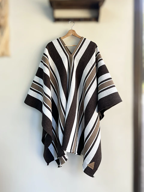 Poncho Golden Premium Tradicional Café con Leche