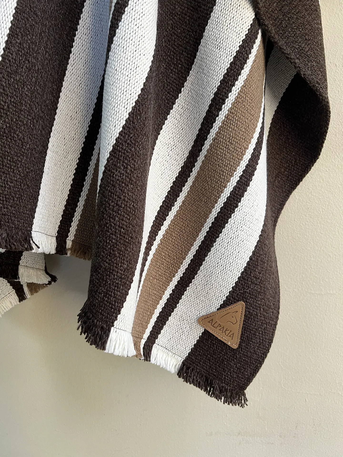 Poncho Golden Premium Tradicional Café con Leche 4