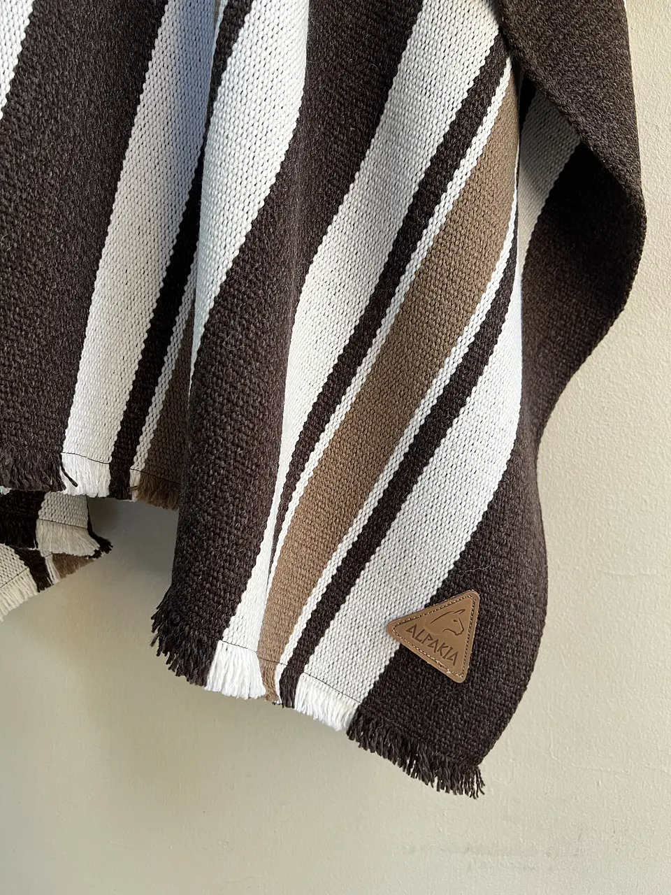 Poncho Golden Premium Tradicional Café con Leche 4