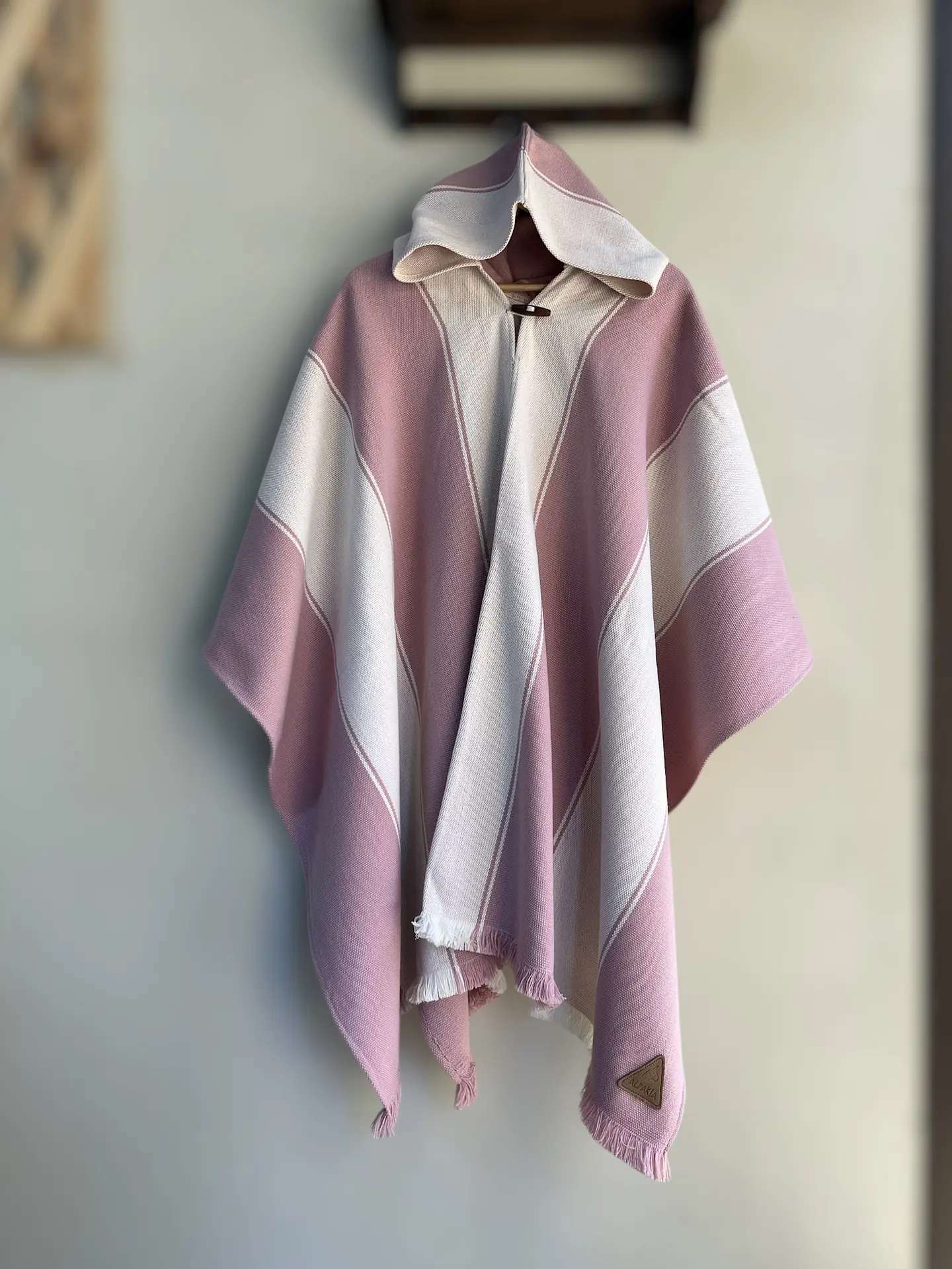 Poncho Exclusivo Palo Rosa & Blanco 1