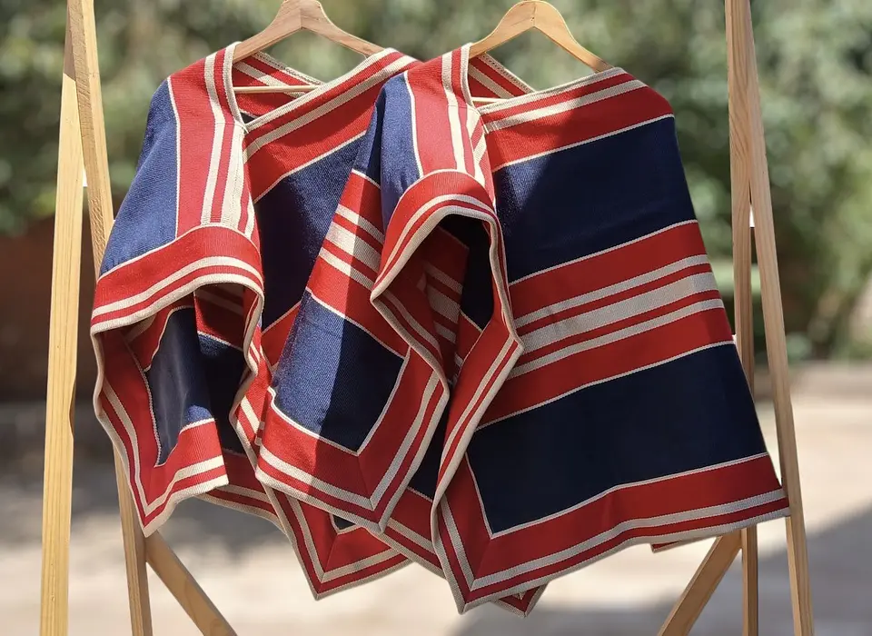 Manta Corralera Hilo Roja/Azul 1