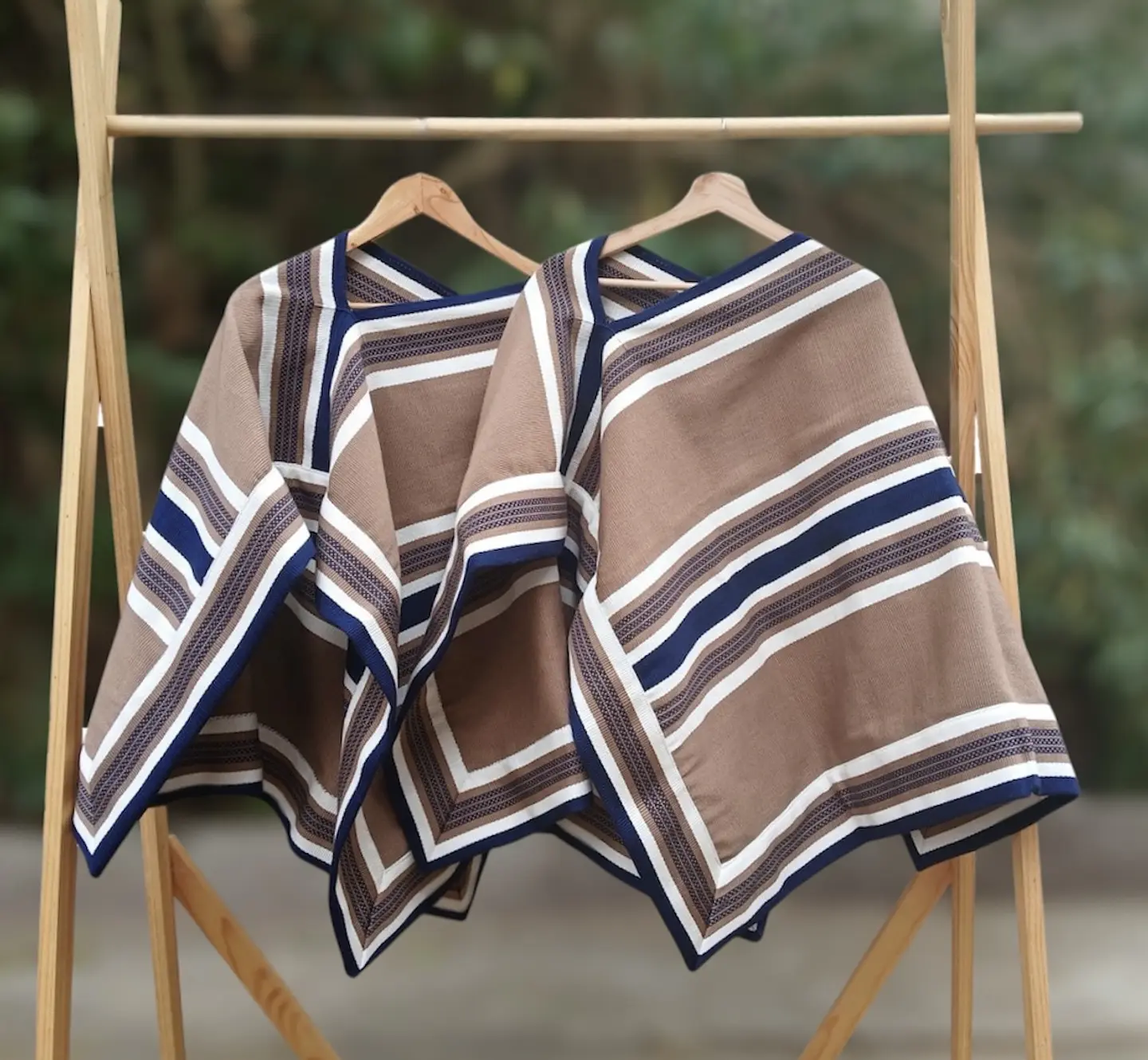 Manta Corralera de Hilo Café  1