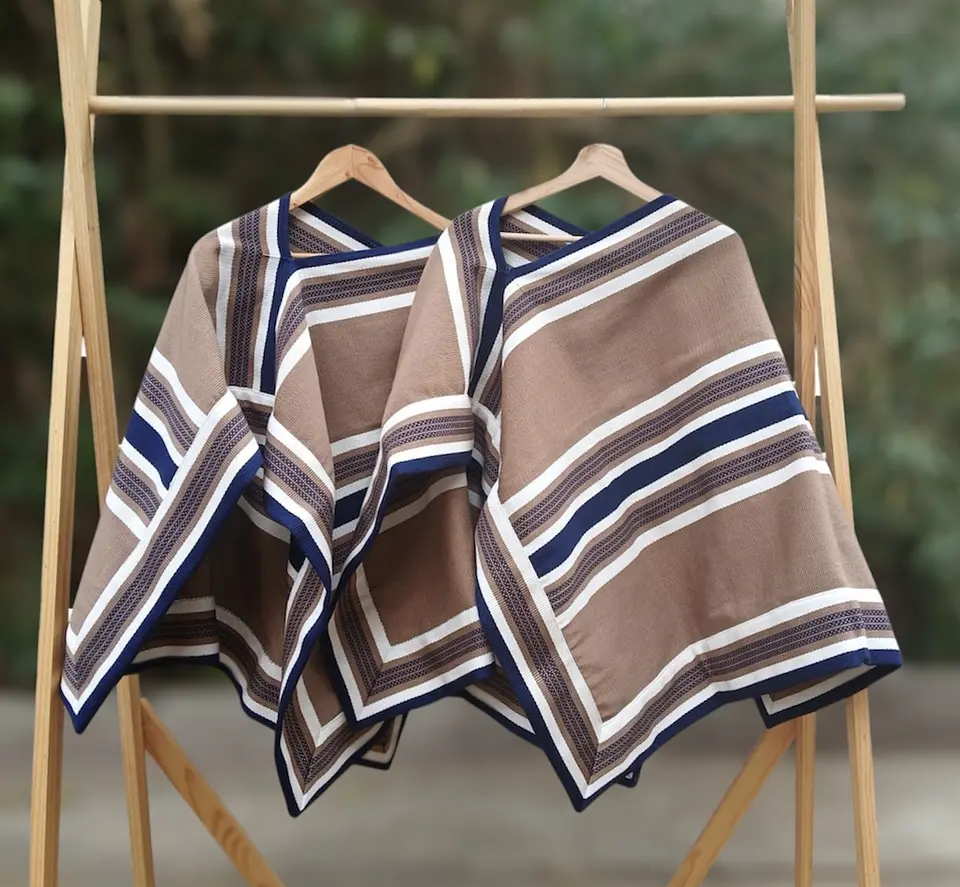 Manta Corralera de Hilo Café  1