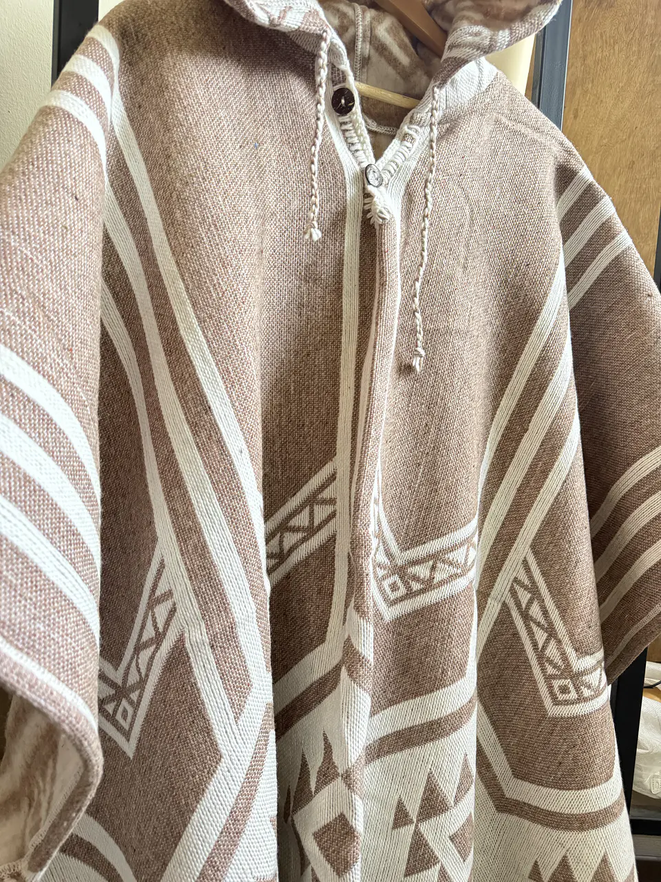 Poncho Telar Invierno Beige  3