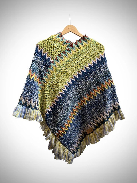 Poncho Tres Punta Van Gogh