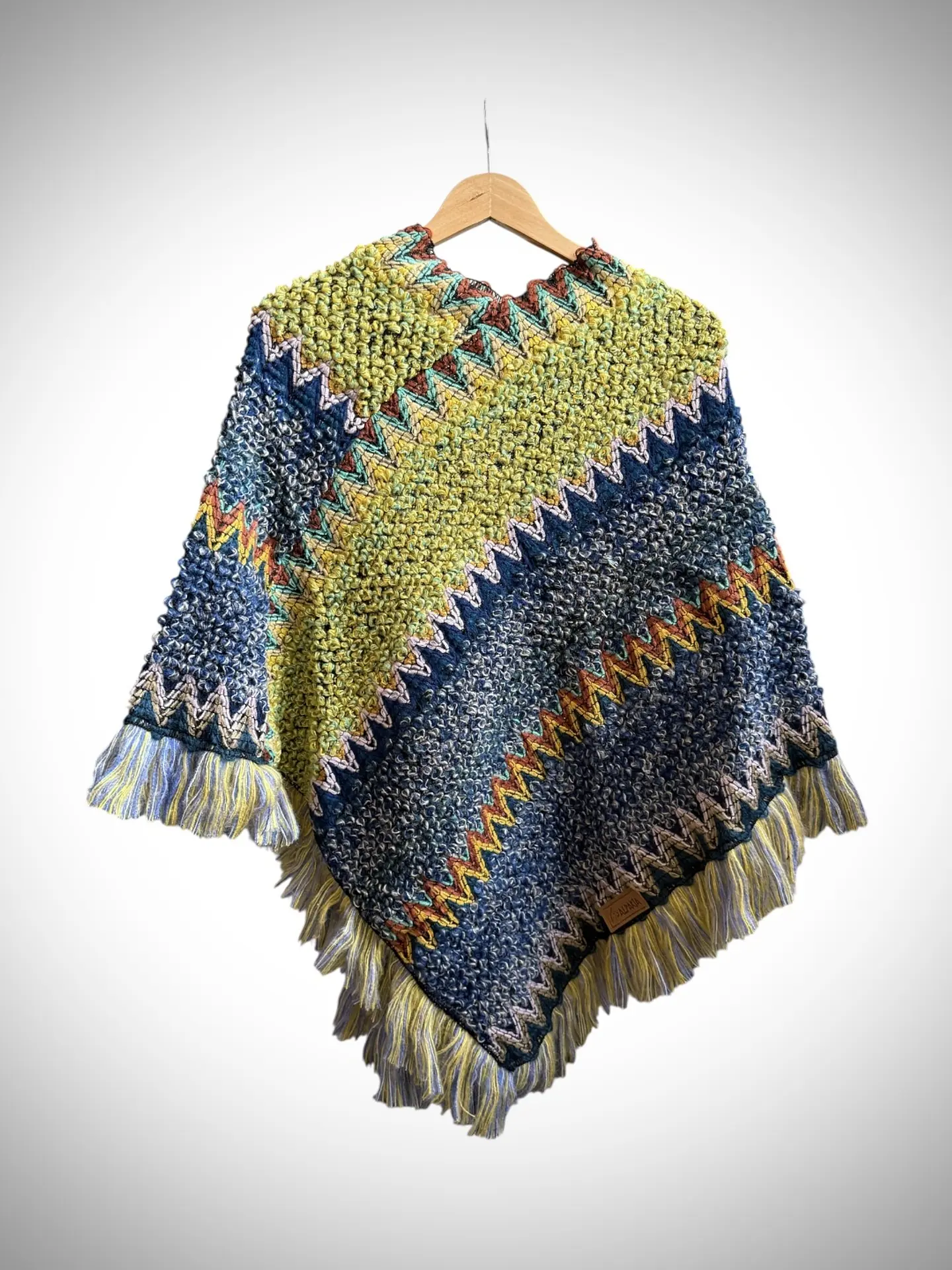 Poncho Tres Punta Van Gogh 1