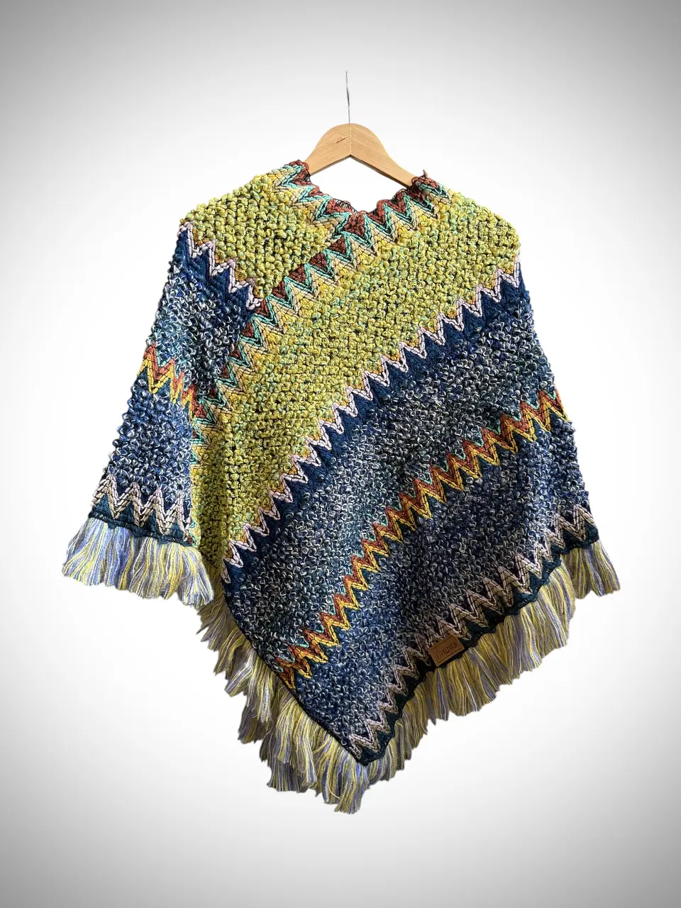 Poncho Tres Punta Van Gogh 1