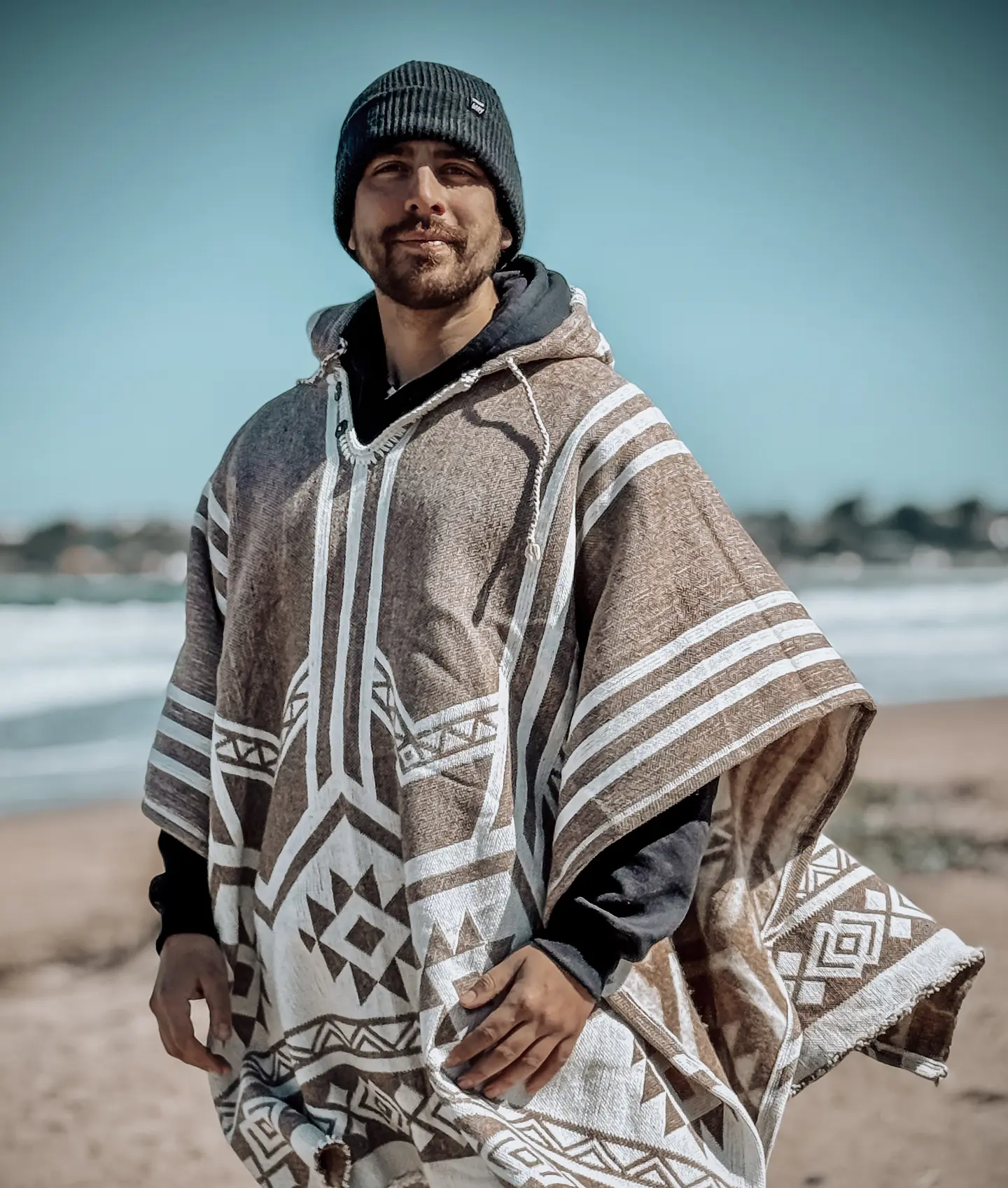 Poncho Telar Invierno Beige  2