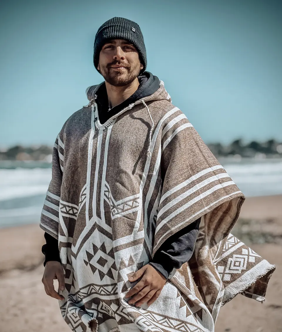 Poncho Telar Invierno Beige  2