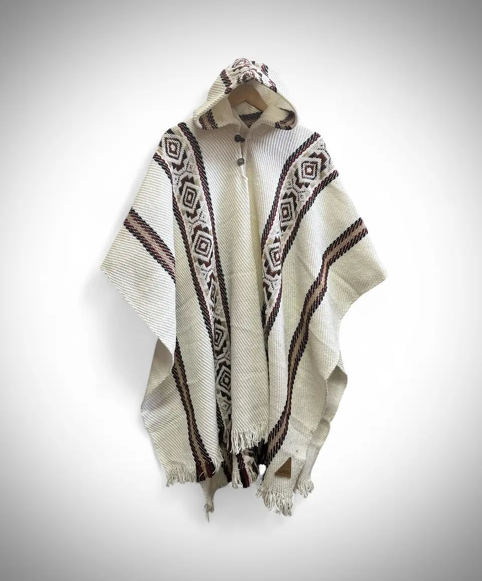 Poncho Capucha Blanco Diseño 1