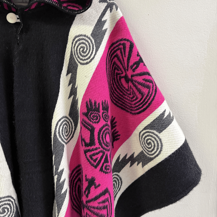 Poncho Tribal Fuccia 3