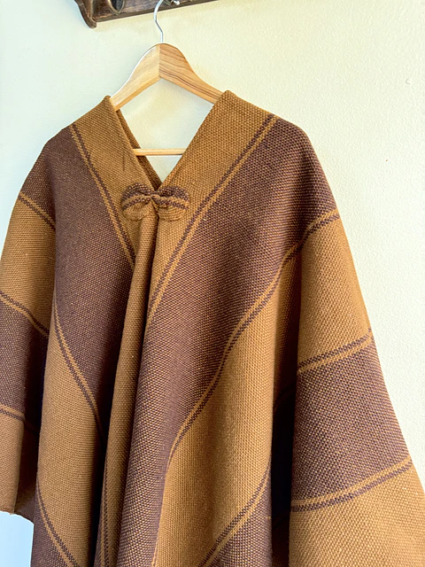 Poncho Tradicional Cafe Rayas